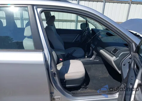 2017 Subaru Forester 2.5I z USA, uszkodzony, nr VIN JF2SJABC4HH506772